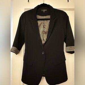 FOREVER 21 Black blazer - size S